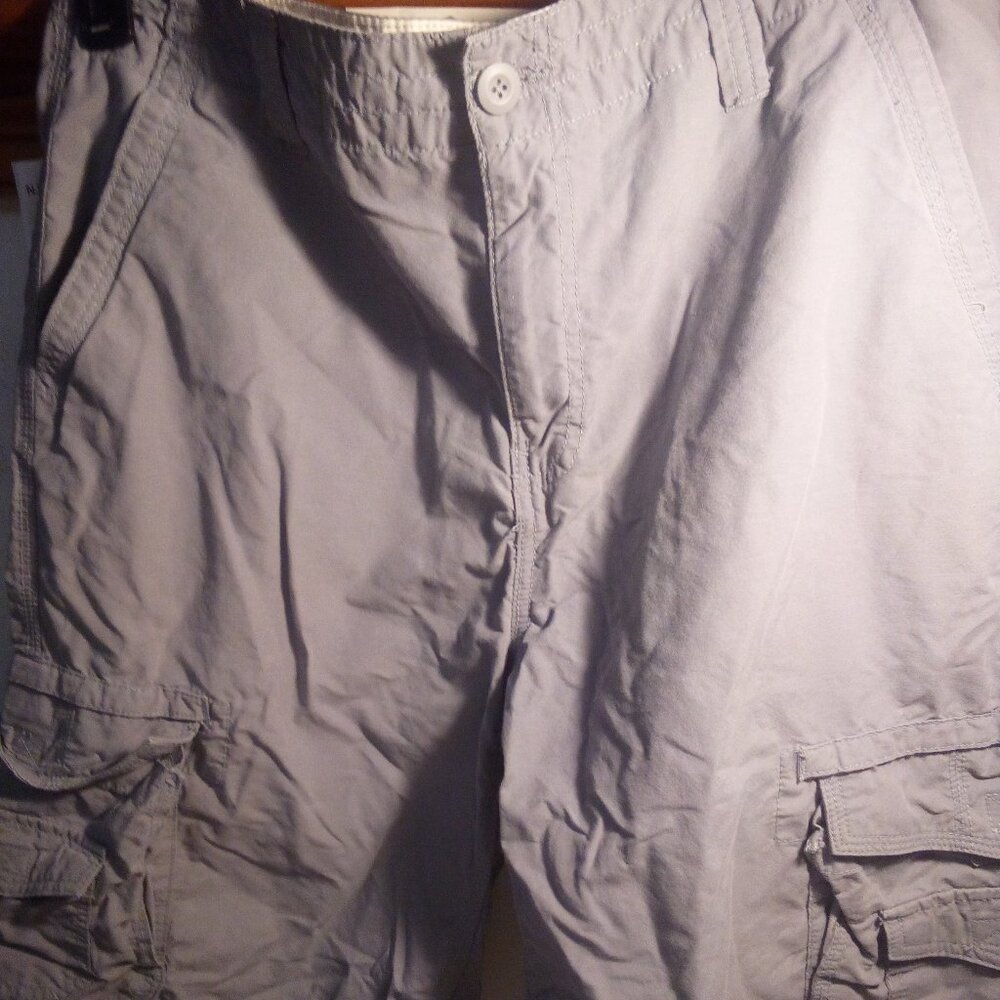ROEBUCK and CO.34'w  grey mens shorts